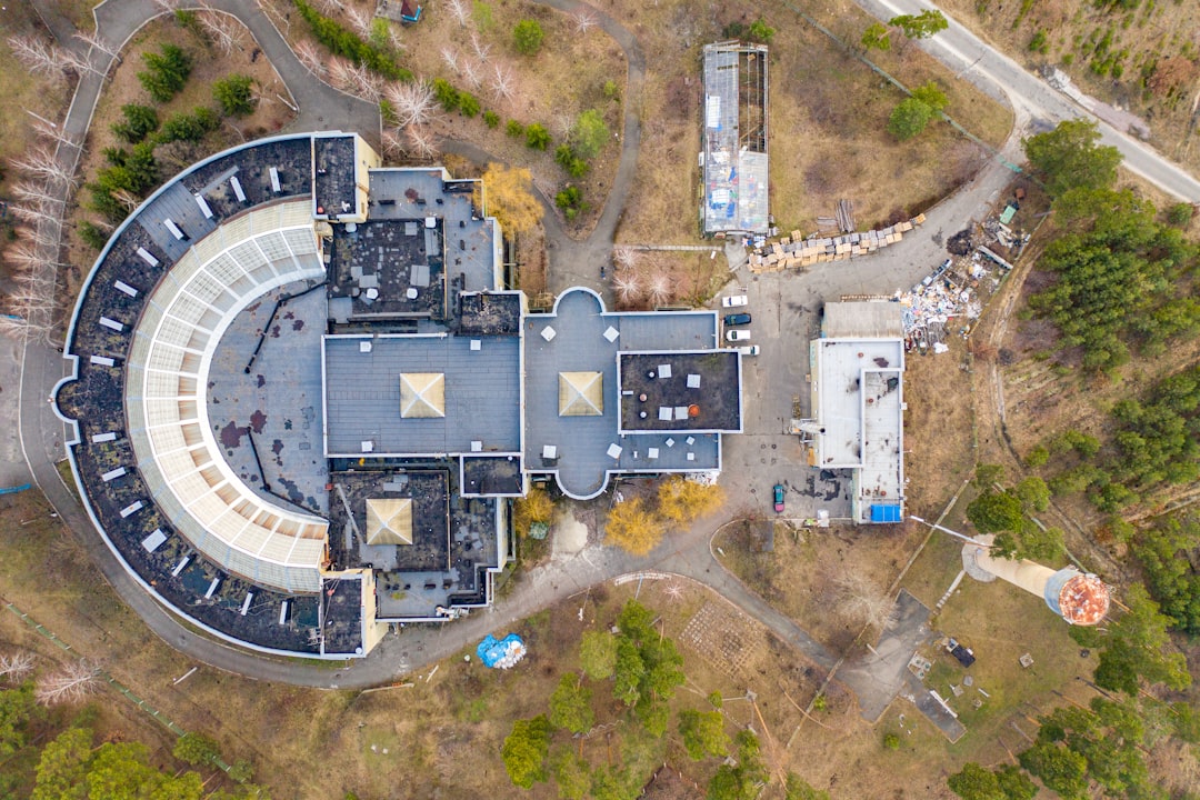 Photo Real estate with built-in fusion reactor